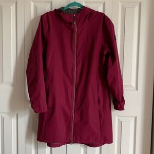 Lole Raincoat in plum